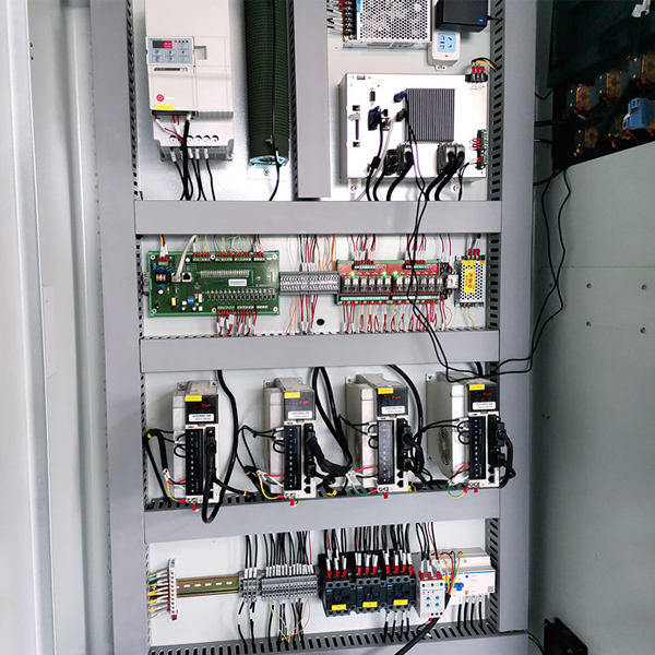 four spindle cnc router (6) Четыре маршрутизатора CNC Spindle (6)