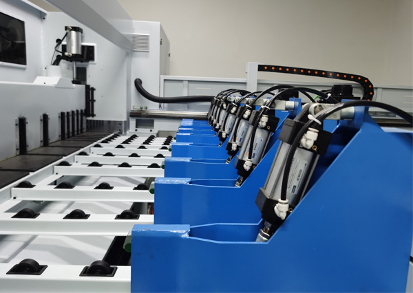 Стояльная пила с ЧПУ