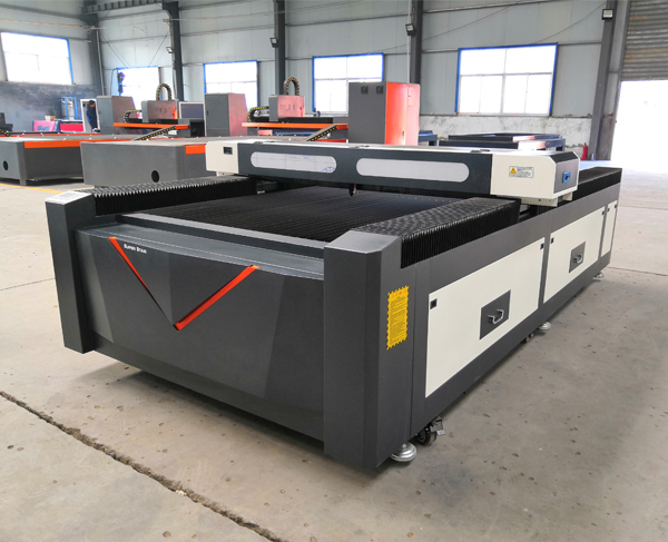 1325 Лазерная машина