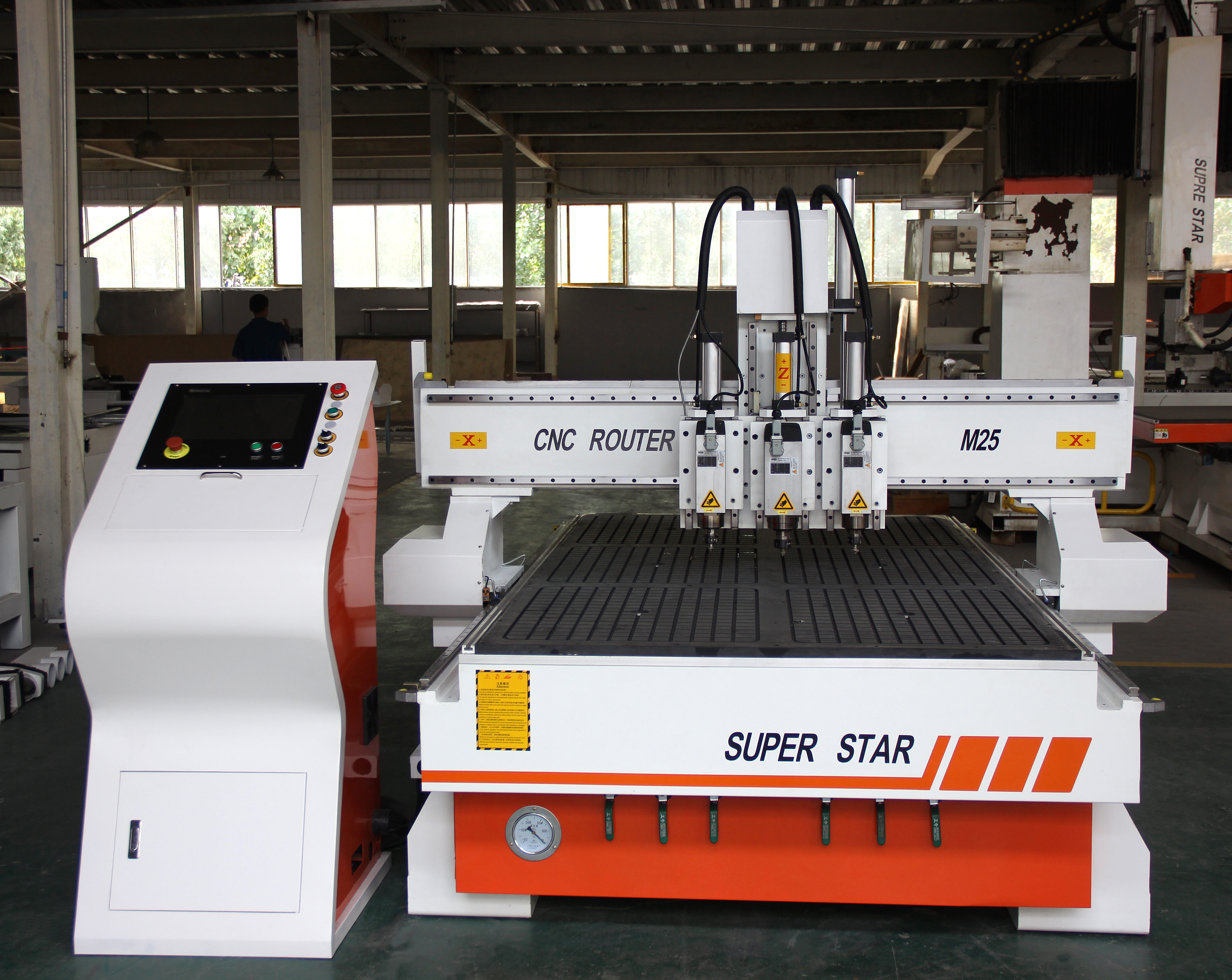 Три головного дерева